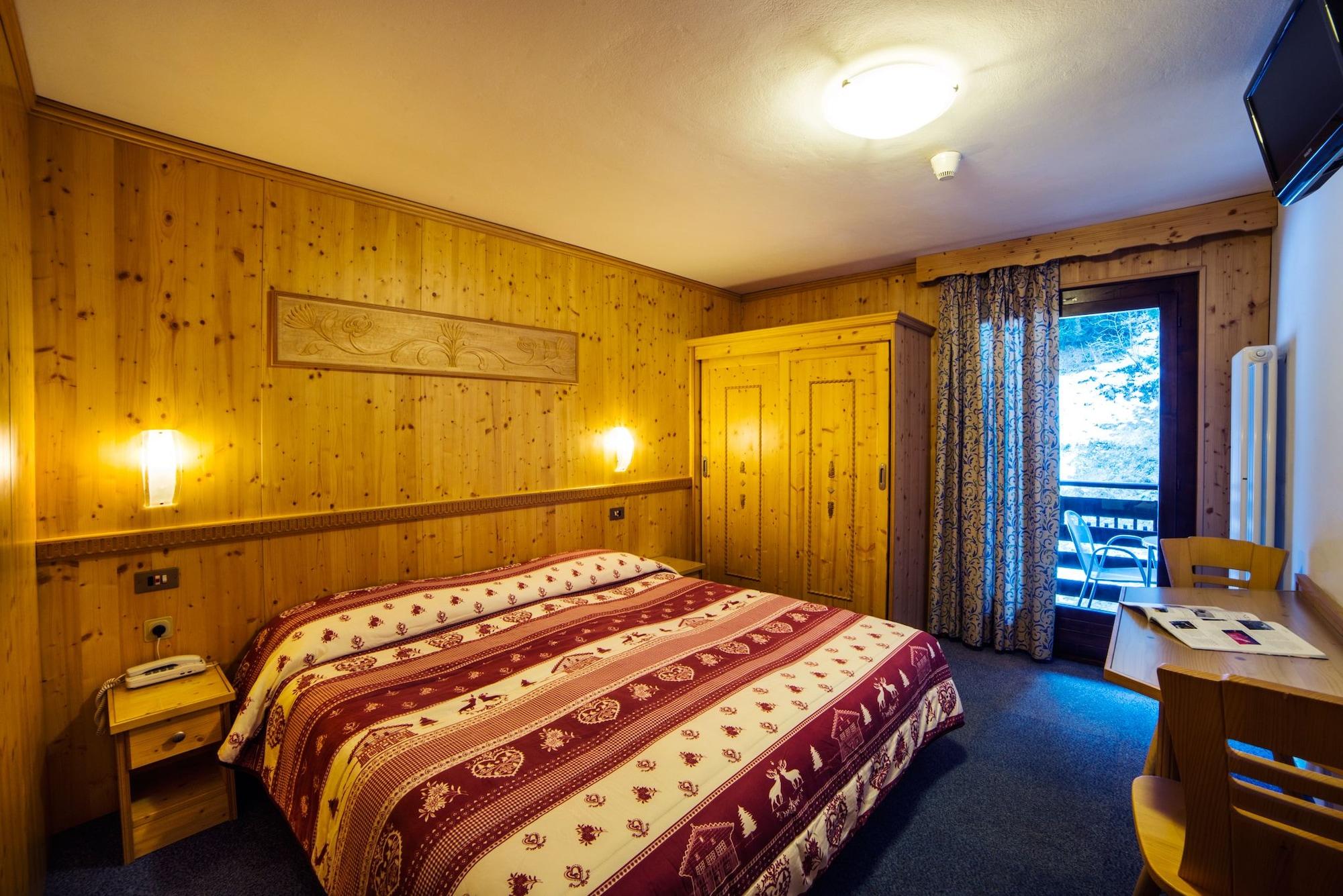 Hotel Cime D'Oro Madonna Kültér fotó