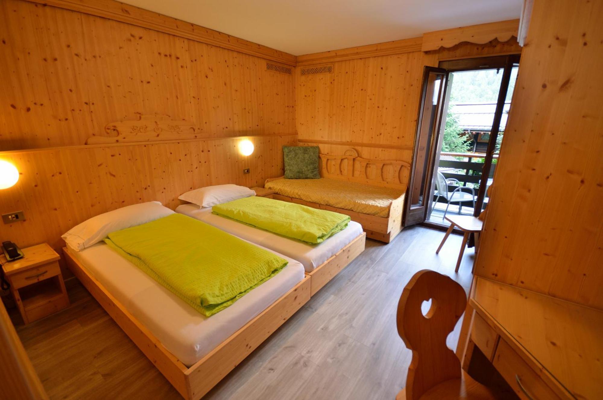 Hotel Cime D'Oro Madonna Kültér fotó