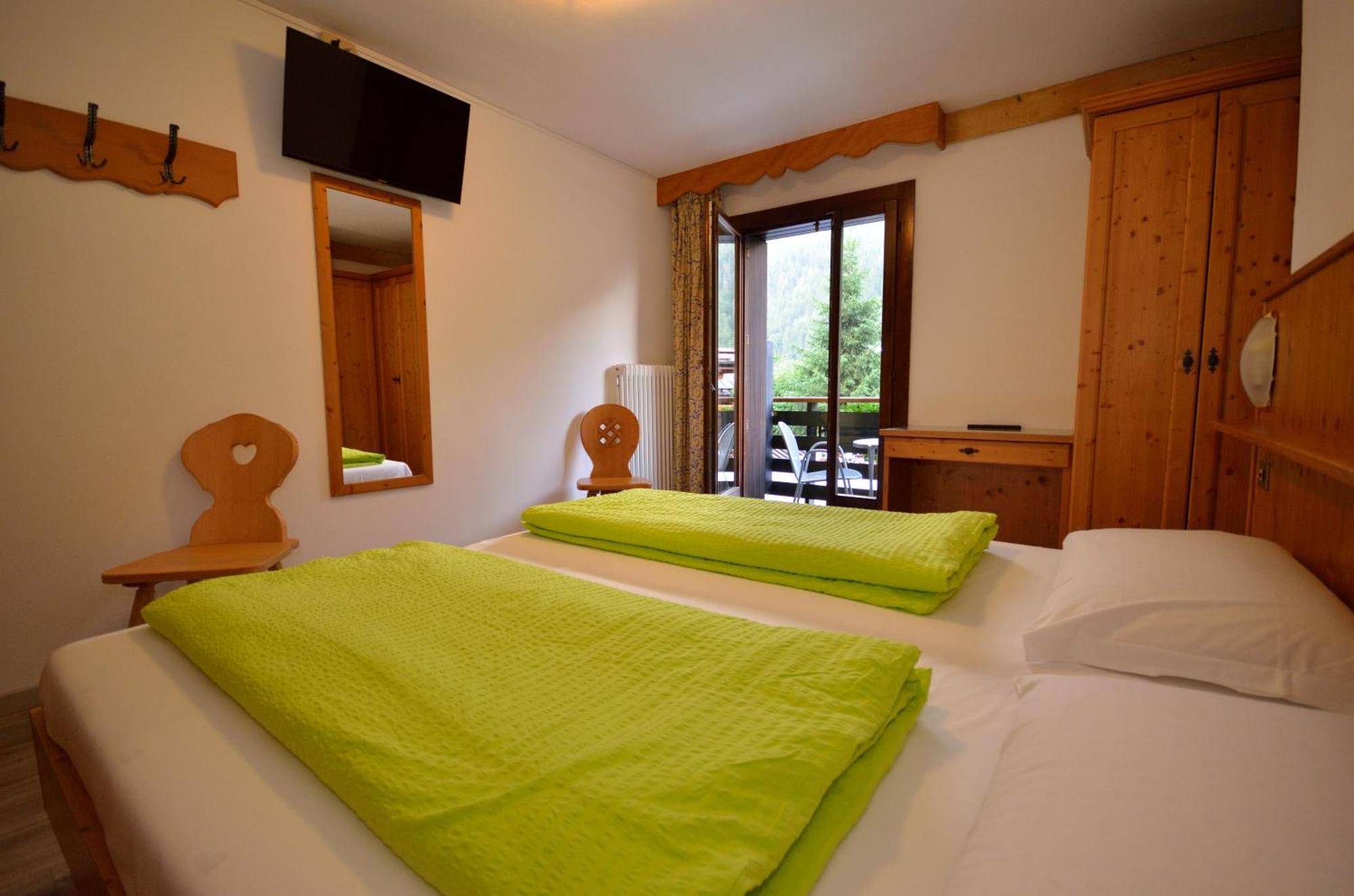 Hotel Cime D'Oro Madonna Kültér fotó