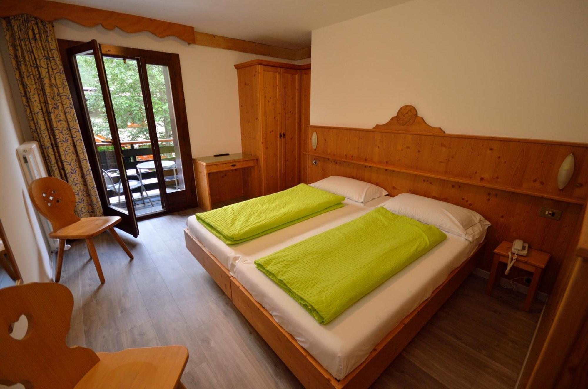 Hotel Cime D'Oro Madonna Kültér fotó